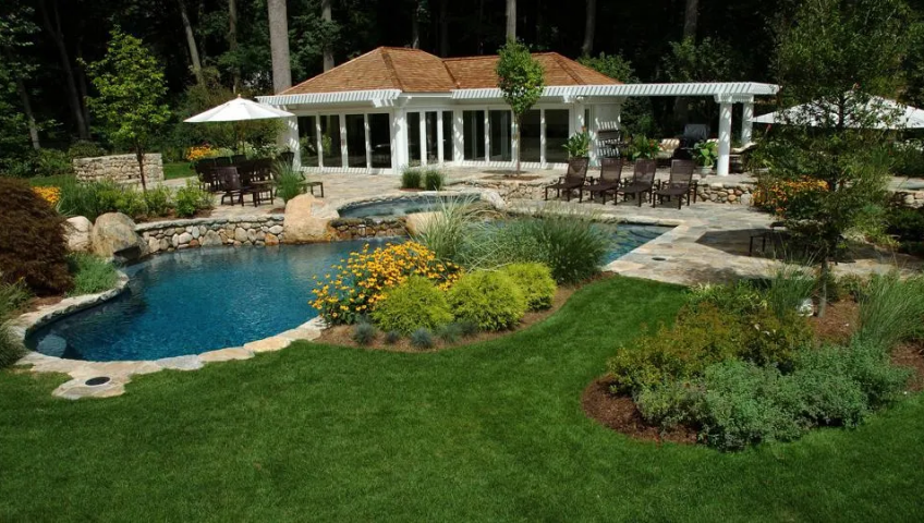 pool landscaping ideas